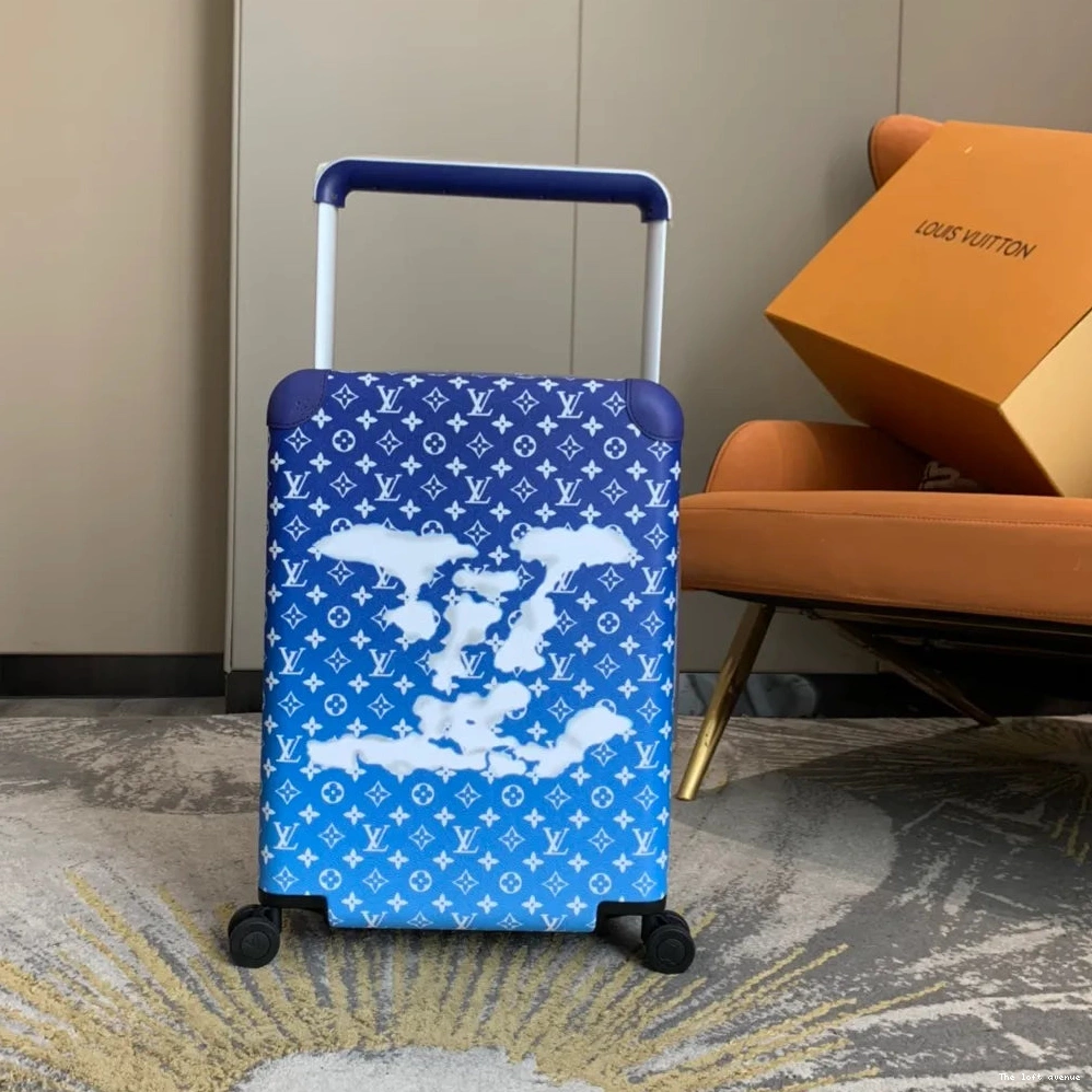 CUSTOM SUITCASE HORIZON 55 37L CLOUDS CABIN 0801